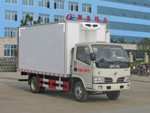 107马力 4×2 冷藏车(CLW5061XLC3)