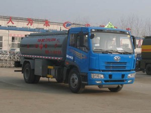 220马力 4×2 运油车(CLW5160GYYC3)
