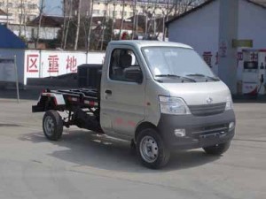 69马力 4×2 车厢可卸式垃圾车 CLW5020ZXXS5