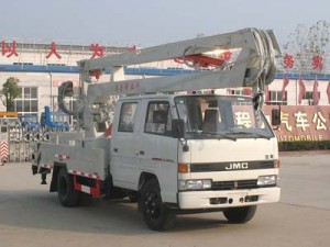 116马力 4×2 折臂式高空作业车(CLW5050JGKZ3)