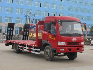 140马力 4×2 平板运输车(CLW5160TPBC3)