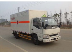 108马力 4X2 易燃易爆液化气体运输 JX5044XRQXG2